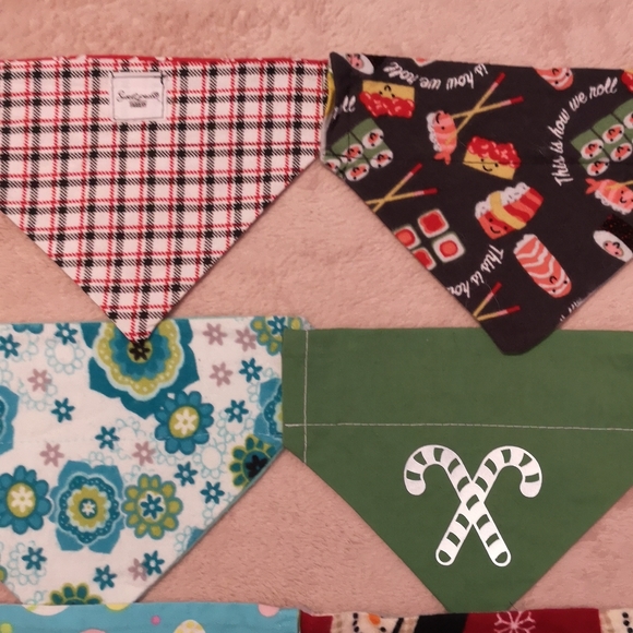 12 over the collar reversible dog bandana - Picture 3 of 10